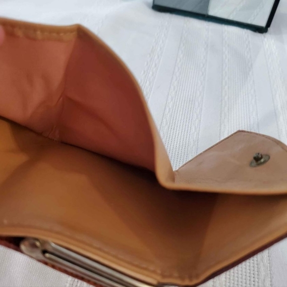 Vintage Anne Klein By St. Thomas Trifold Leather Wallet - Picture 5 of 9